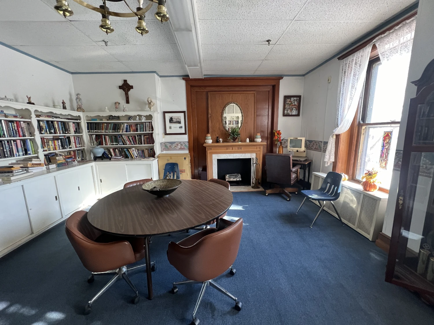 1301 Northeast Glendale Avenue, Peoria, IL for sale