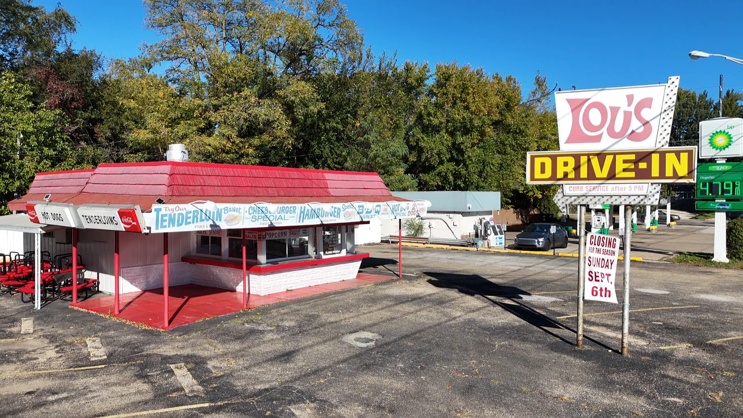 Lou's Drive In