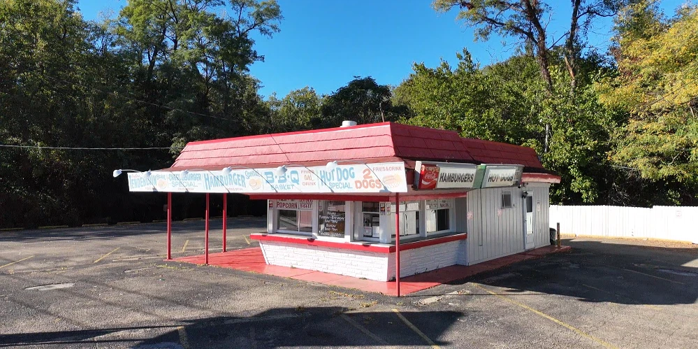 Lou's Drive In