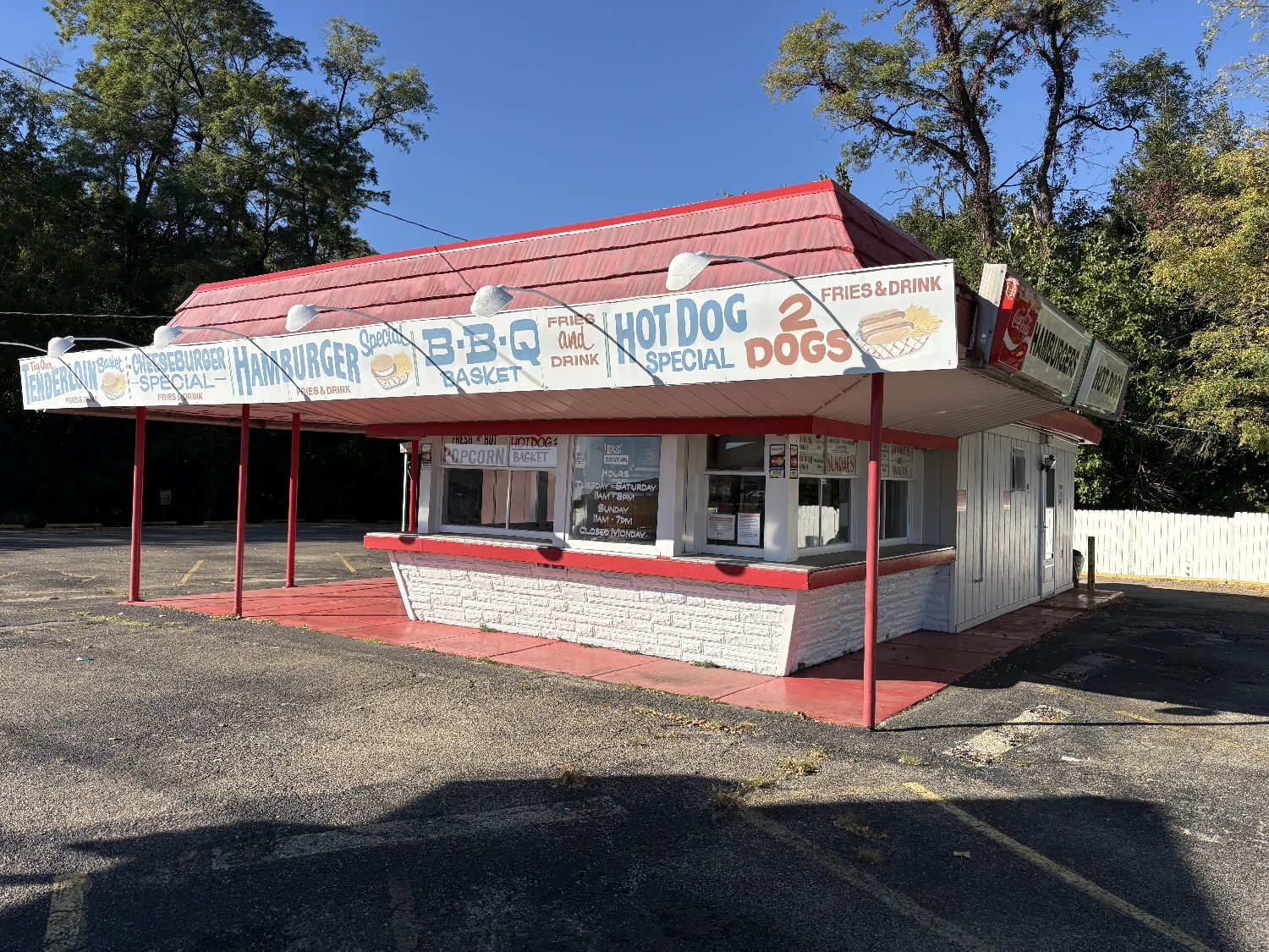 Lou's Drive In